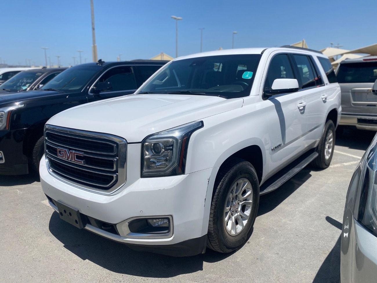 جي أم سي يوكون SLE 5.3L 4WD (8 Seater)