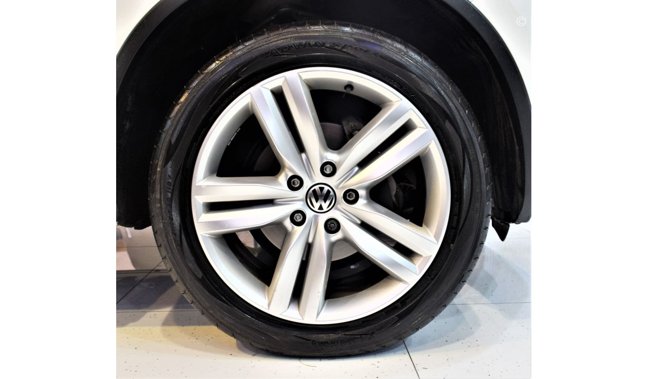Volkswagen Touareg FULL OPTION PERFECT CONDITION! Volkswagen Touareg 2013 Model!! in White Color! GCC Specs