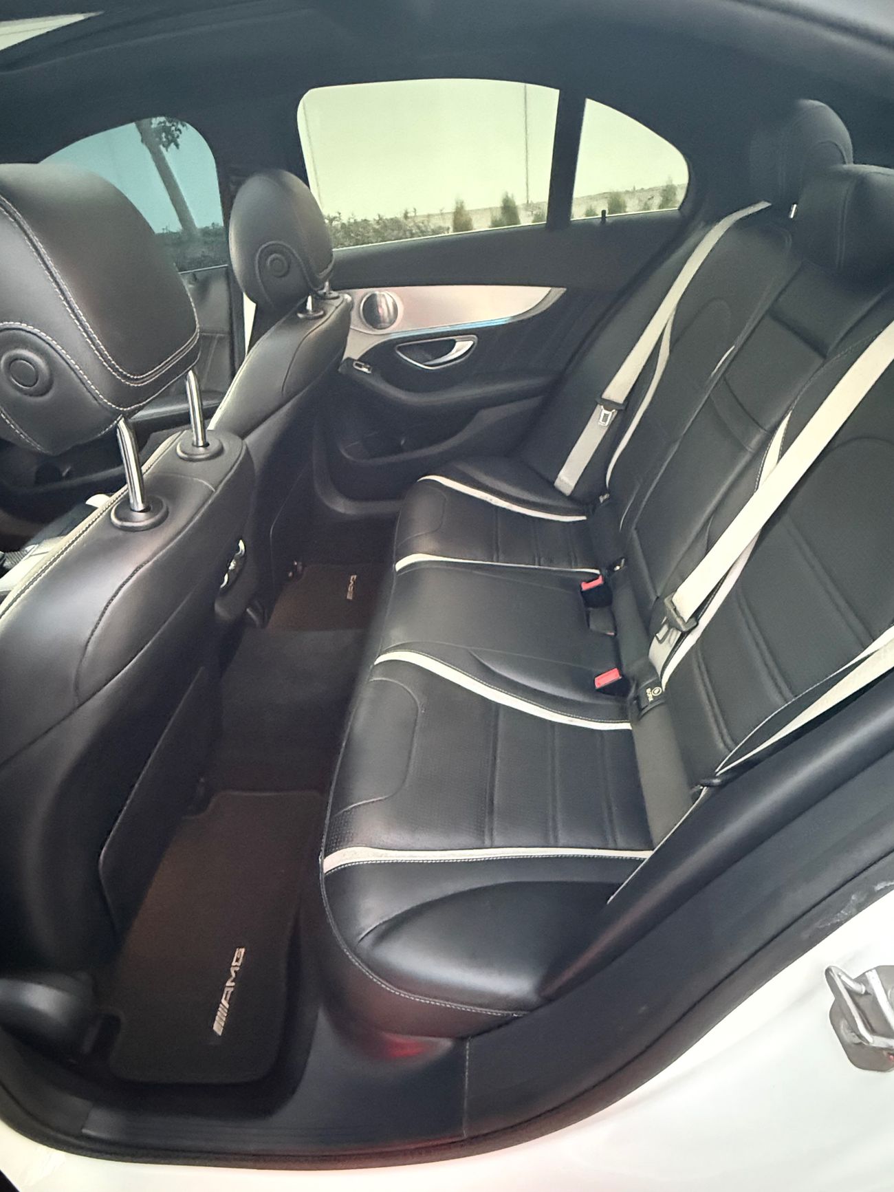 Mercedes-Benz C 63S AMG