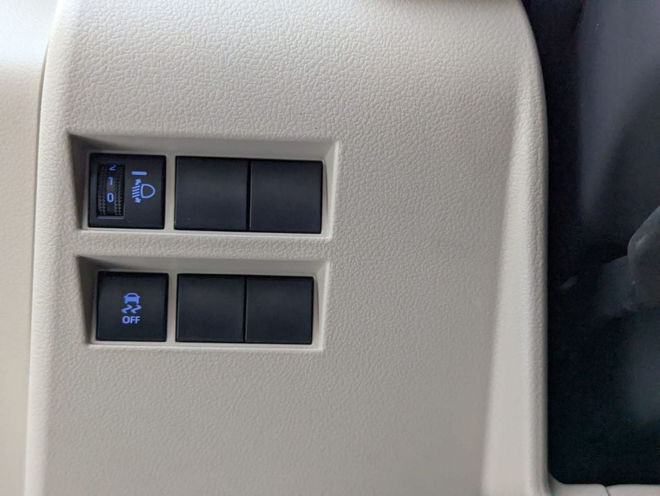 تويوتا لاند كروزر GXR 4.0L