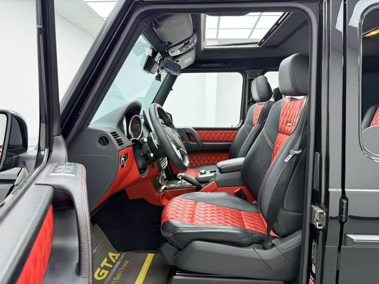 مرسيدس بنز G 63 AMG STANDARD مرسيدس بنز G63 AMG موديل 2017، سجل صيانة كامل، مقصورة داخلية من ألياف الكربون، حالة ممتازة، خليجية