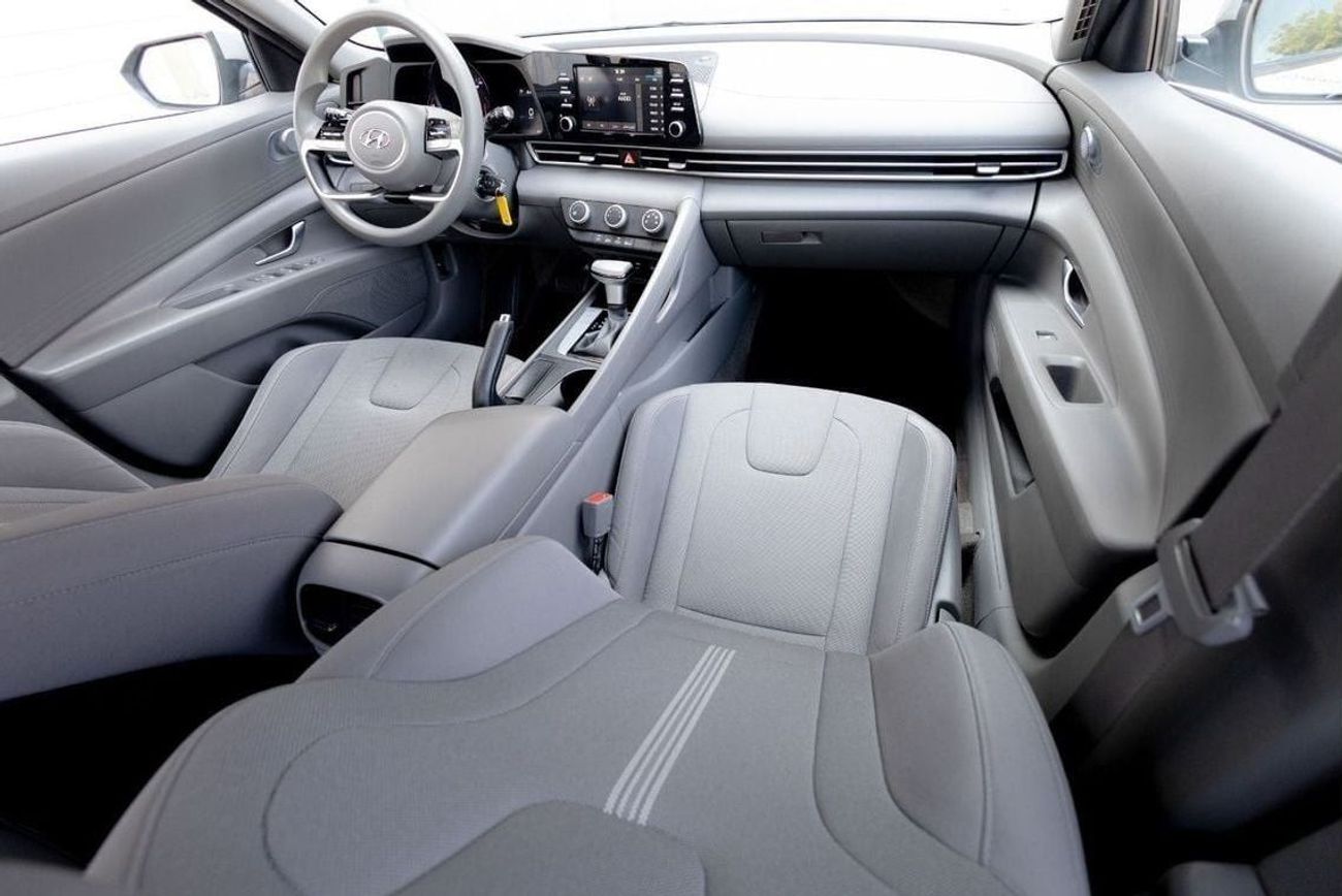 Hyundai Elantra Smart 1.6L Hyundai Elantra 2023 GCC under Agency Warranty with Flexible Down-Payment.