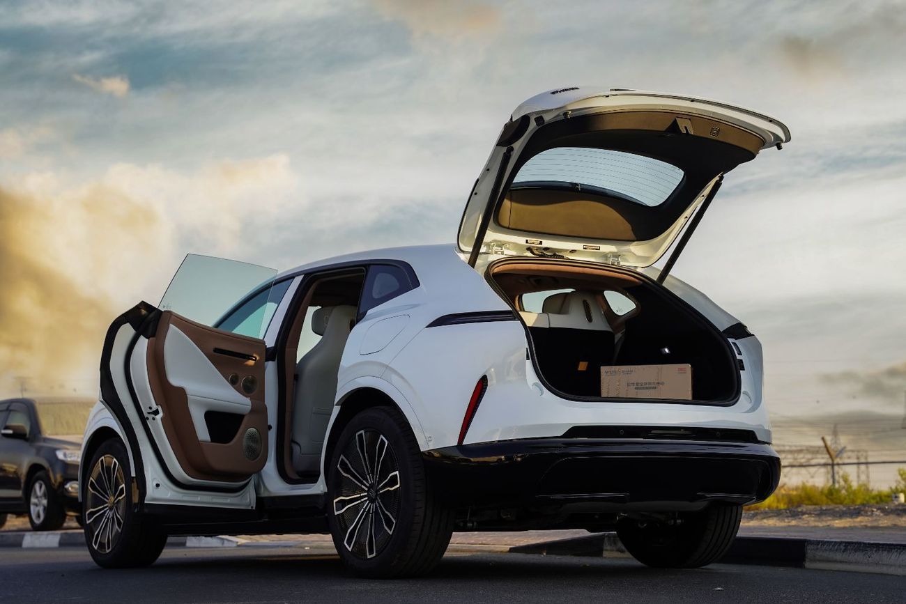 أفاتر 07 2025 AVATR 07  ULTRA 4WD EXTENDED RANGE EDITION 0Km