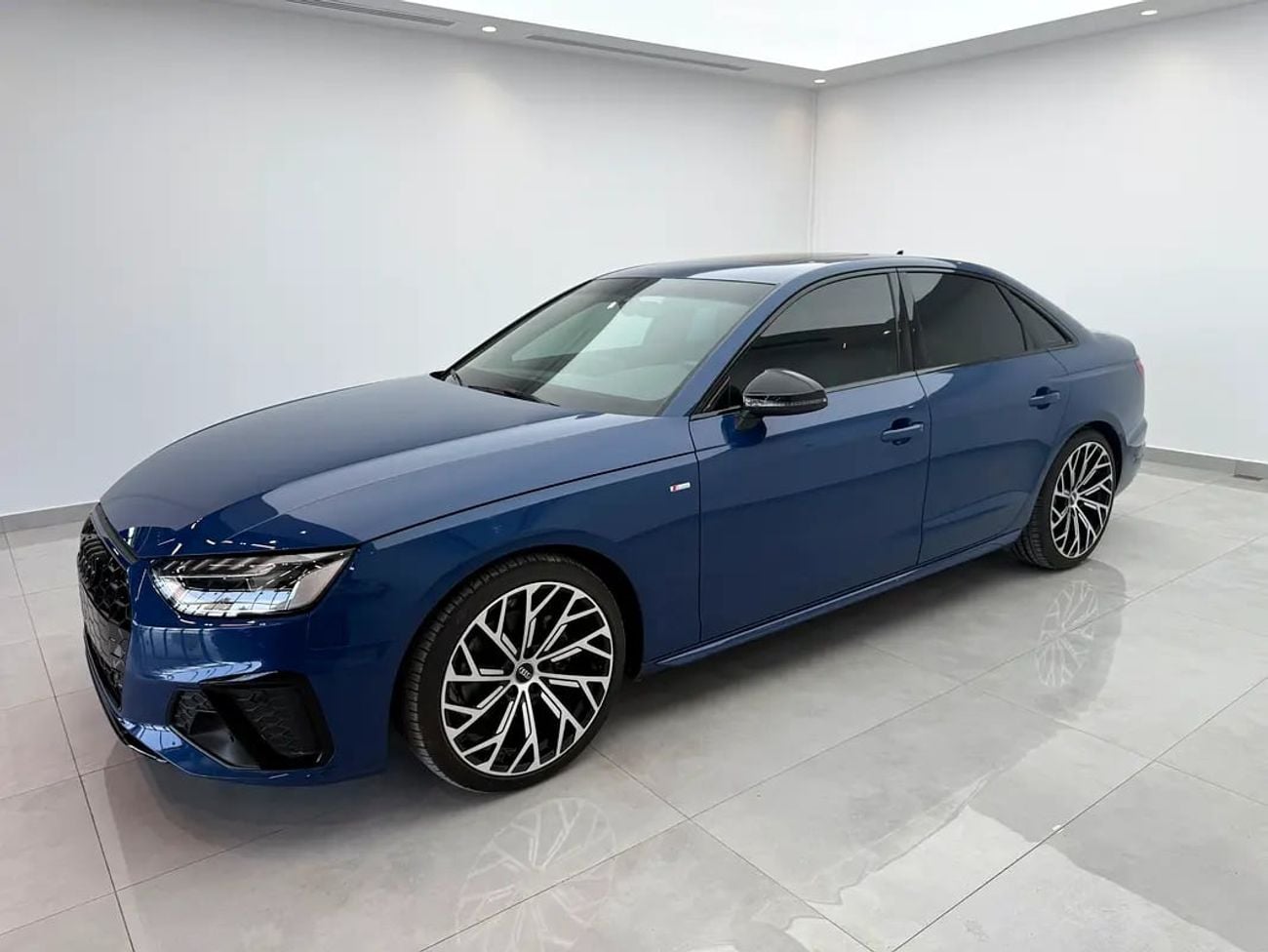 Audi A4 35 TFSI S-line - GCC Specs - Great conditions