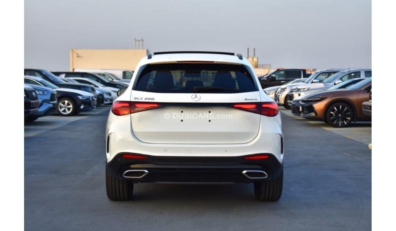 مرسيدس بنز GLC 200 AMG 2.0L Automatic