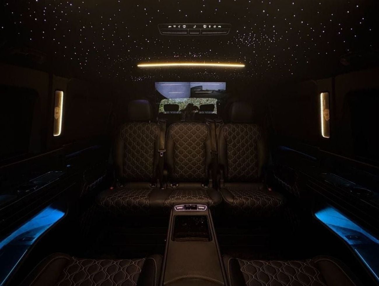 Mercedes Benz V300 AVANTGARDE VIP Conversion Brand New 2025 Model in RHD or LHD