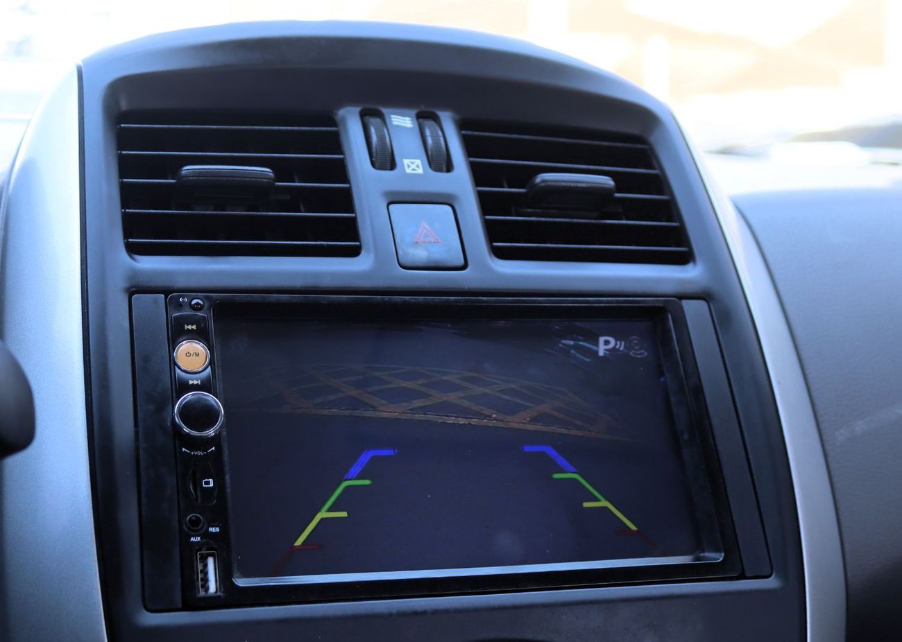 Nissan Sunny S ACCIDENTS FREE - GCC - SV - PERFECT CONDITION INSIDE OUT