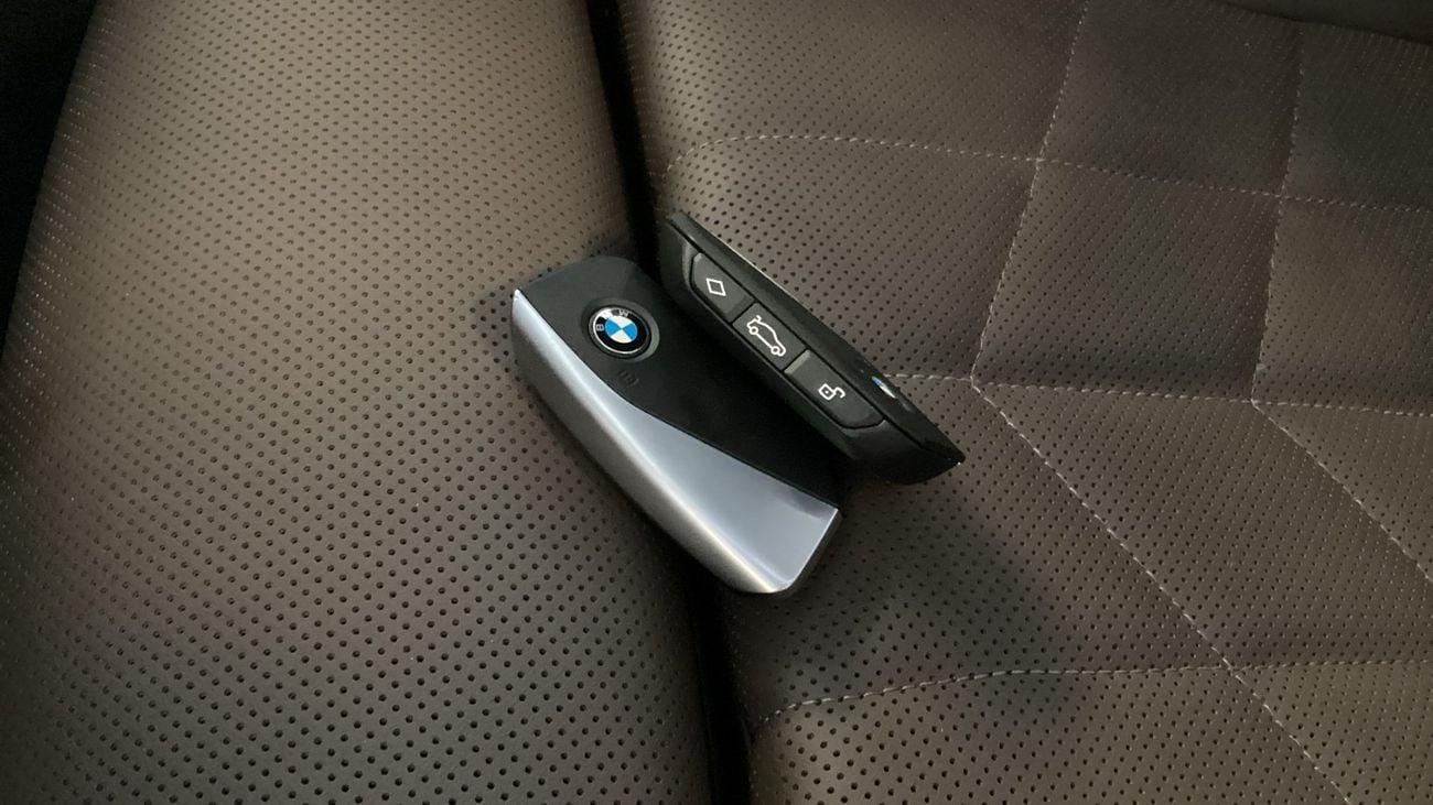 بي أم دبليو 520i 2.0 520I PURE AUTO | شامل الضمان | 0 ﺪﻔﻋﺓ ﺃﻮﻟﻯ
