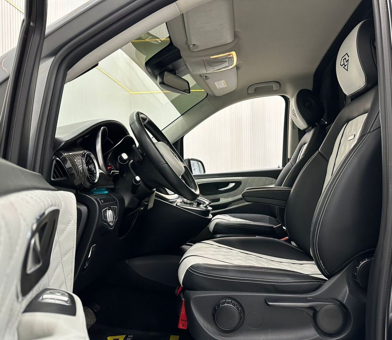 Mercedes-Benz V 250 Std 2020 Mercedes Benz V250 Driven-Landjet, Warranty, Full Service History, Fully Loaded, GCC