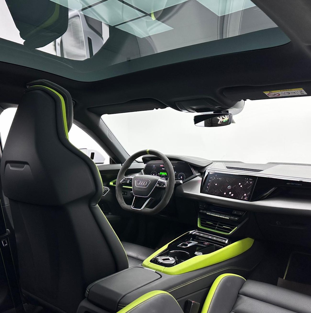 أودي إي ترون جي تي 2023 Audi E-Tron GT, 2029 Audi Warranty + 2027 Audi Service Contract, Audi Full Service History, GCC