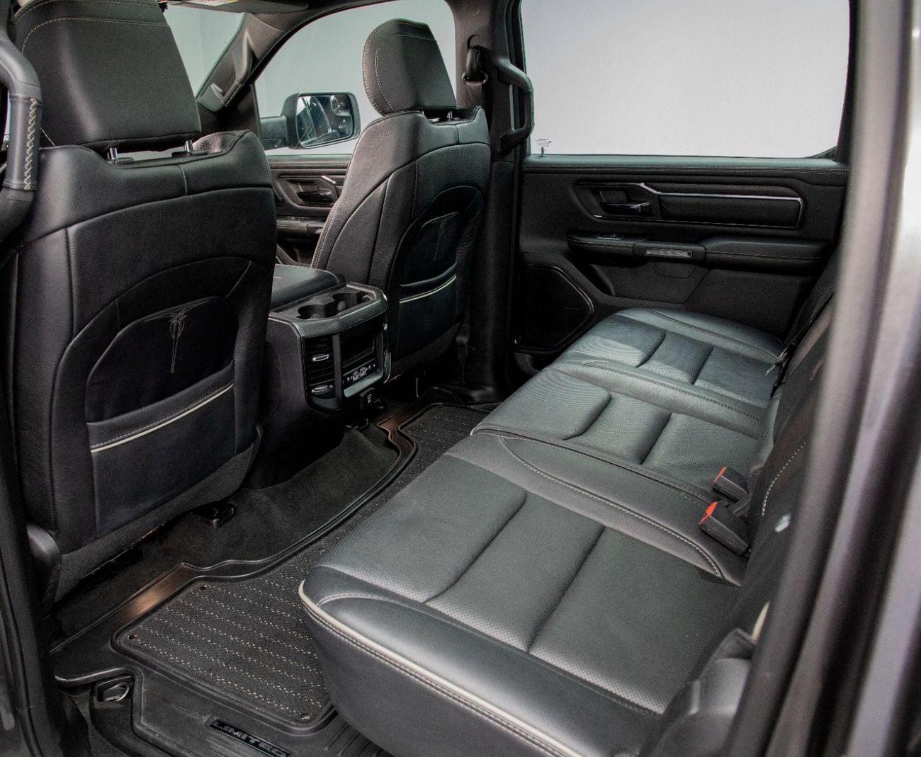 Dodge Ram Van Limited