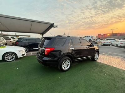 Ford Explorer XLT panoramic sunroof, 4x4