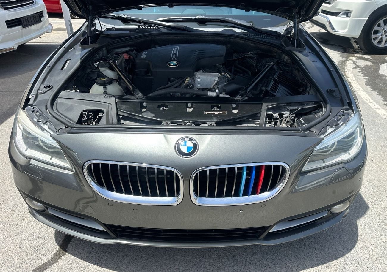 بي أم دبليو 528i