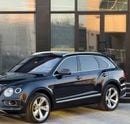بنتلي بينتايجا W12 AWD | GCC Specs | Low Mileage