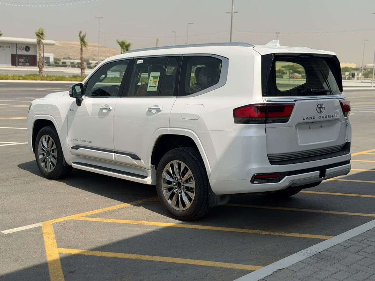 Toyota Land Cruiser VXR Toyota LC300 VXR 3.5 hybrid 2026 full option GCC