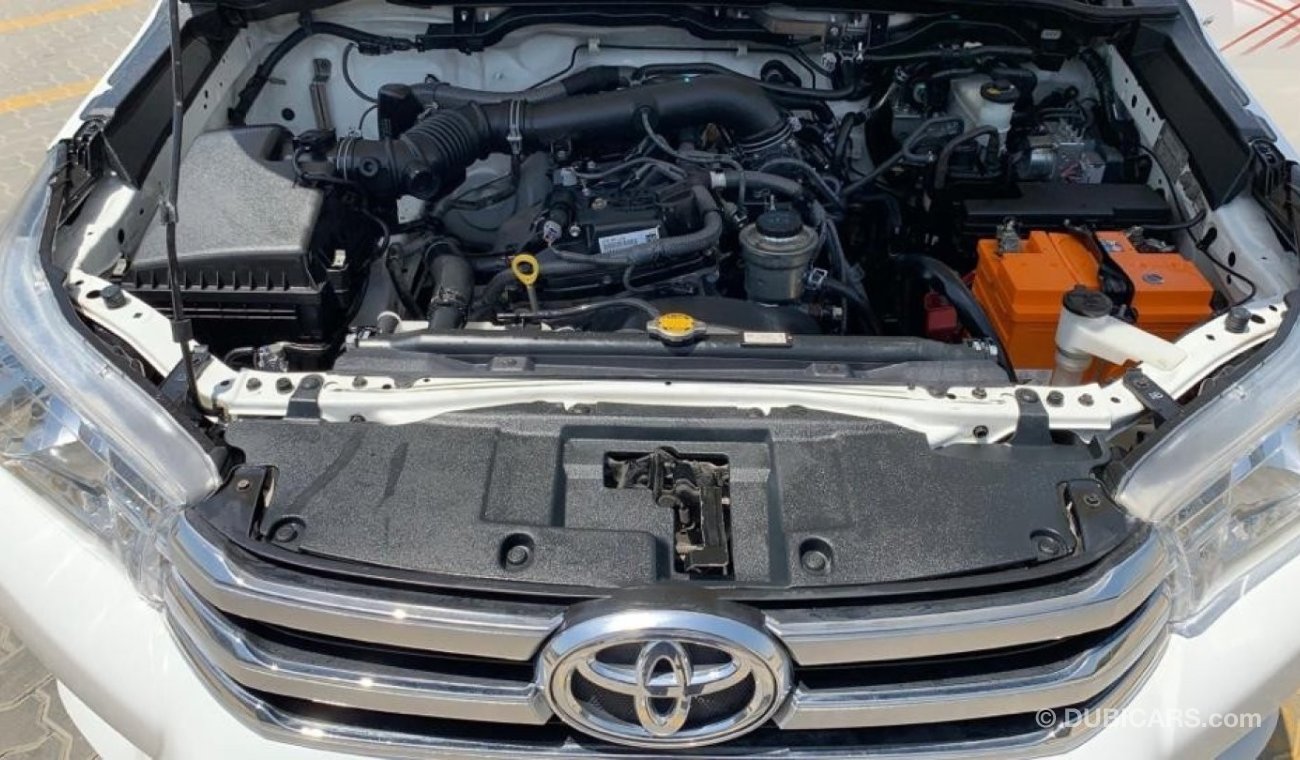 Toyota Hilux 2016 4x2 D\C Ref#196