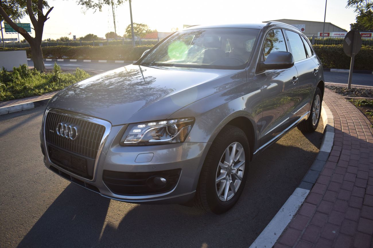 أودي Q5 Audi Q5 - GCC Specs - 2012