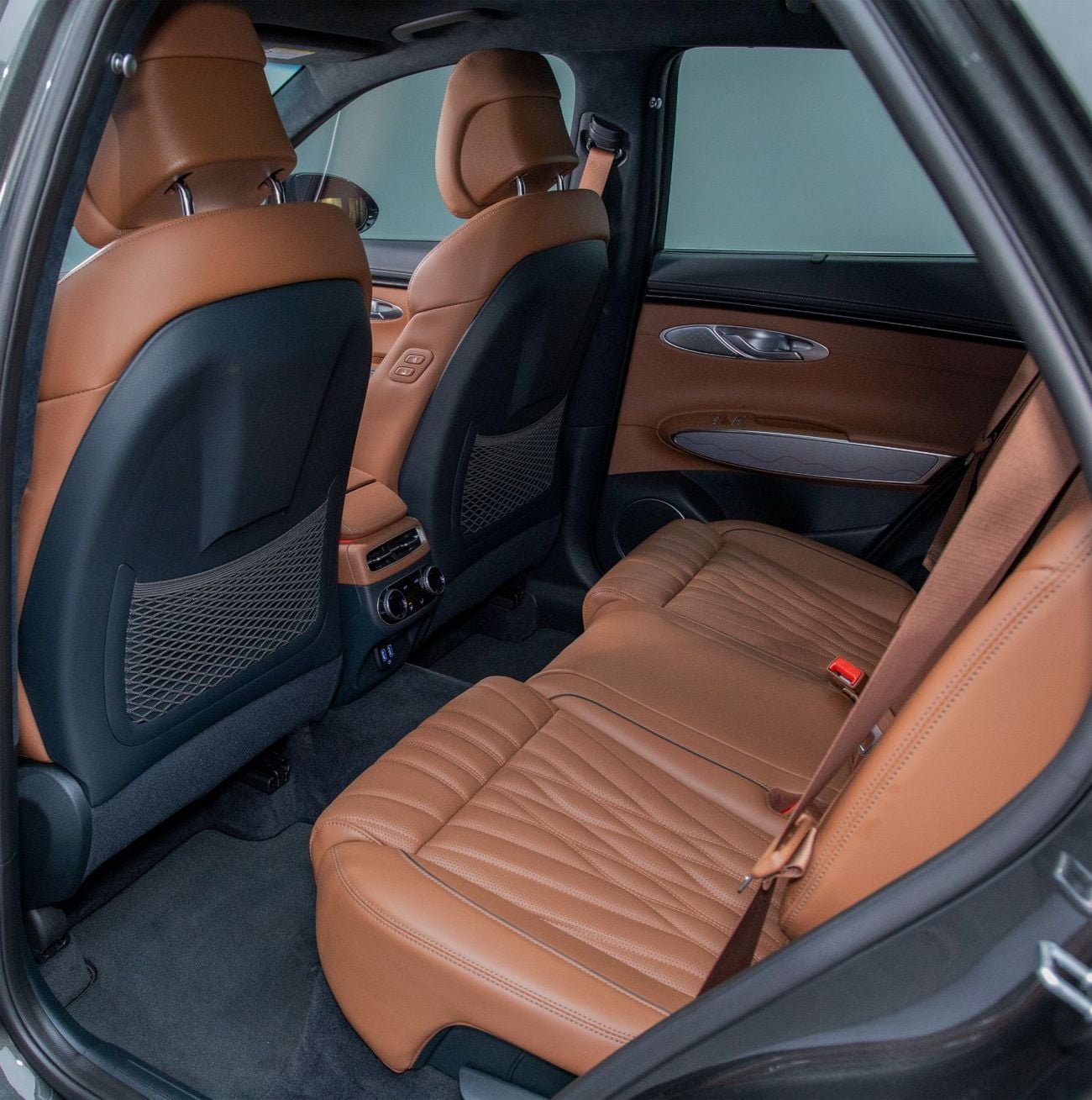 Genesis GV70 Premium