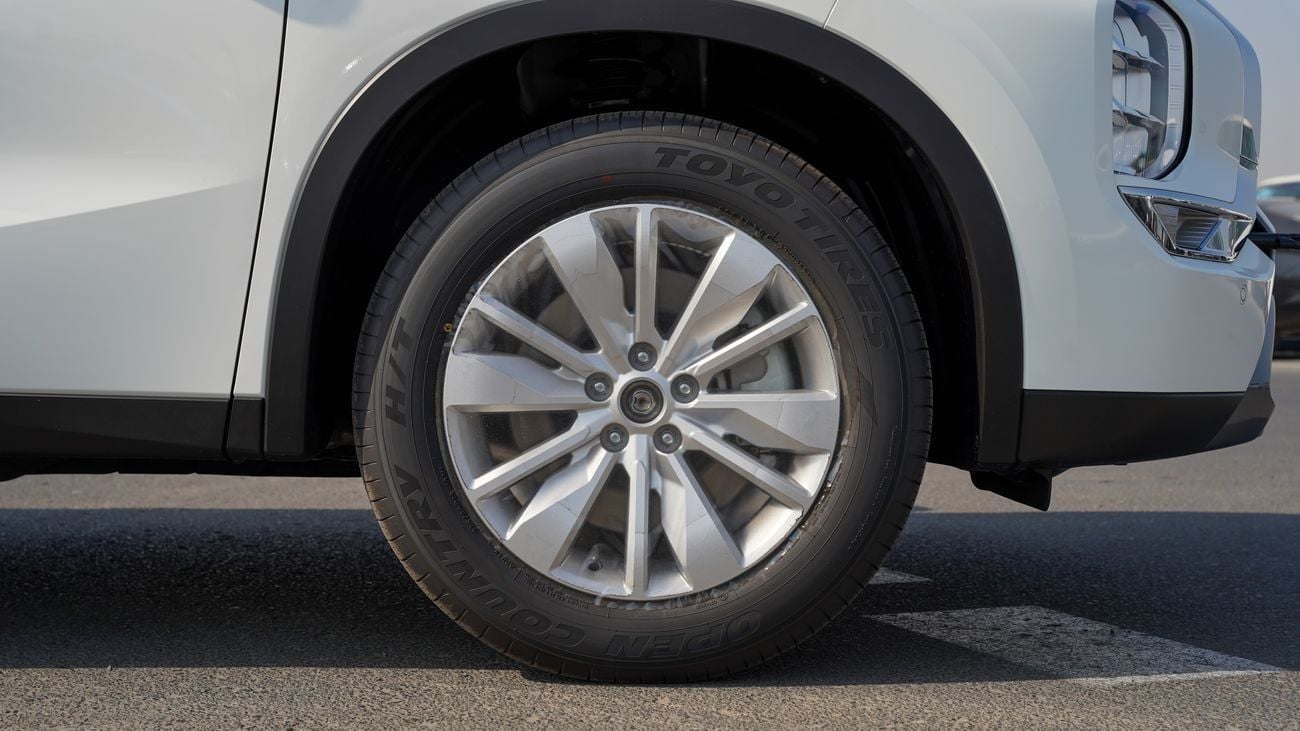 Mitsubishi Outlander Brand New Mitusbishi Outlander HighLine 2026 Export 2.5L Petrol 2WD|White/Black|