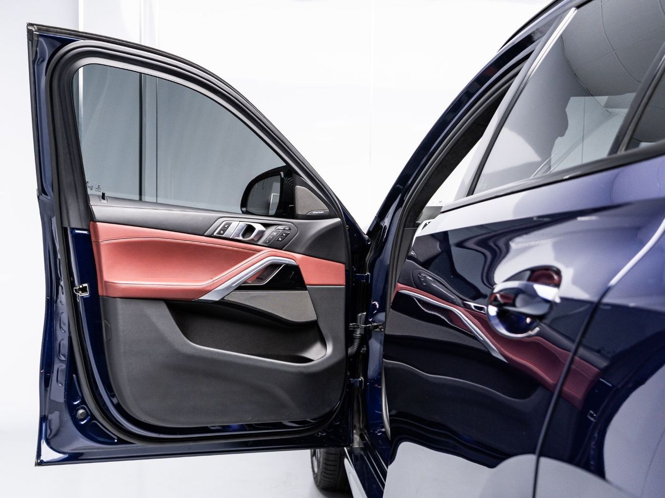 BMW X6 M50i 4.4L Exclusive Extended Eid Offer - Limited Time Only! 2027 BMW Warranty + Service, GCC