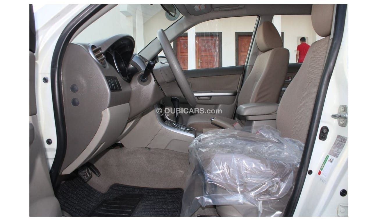 سوزوكي جراند فيتارا سوزوكي فيتارا 2011 خليجي فورويل  بحالة ممتازة بدون حوادث نظيفه جدا من الداخل والخارج