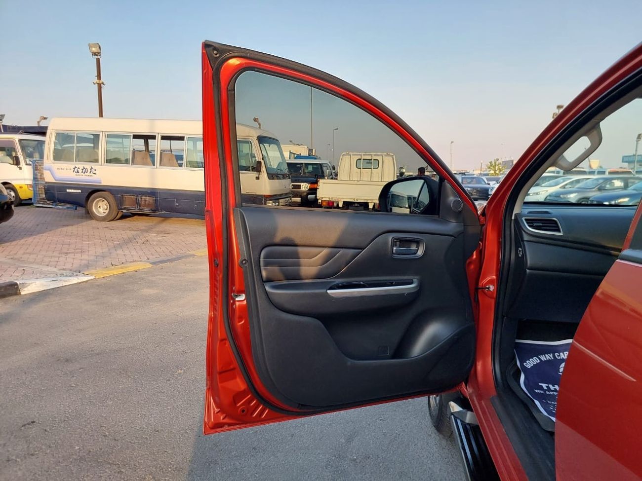 ميتسوبيشي تريتون MITSUBISHI TRITON GSR PICK UP RHD 2021 MODEL 2.4 L DIESEL AUTOMATIC(PM05054)