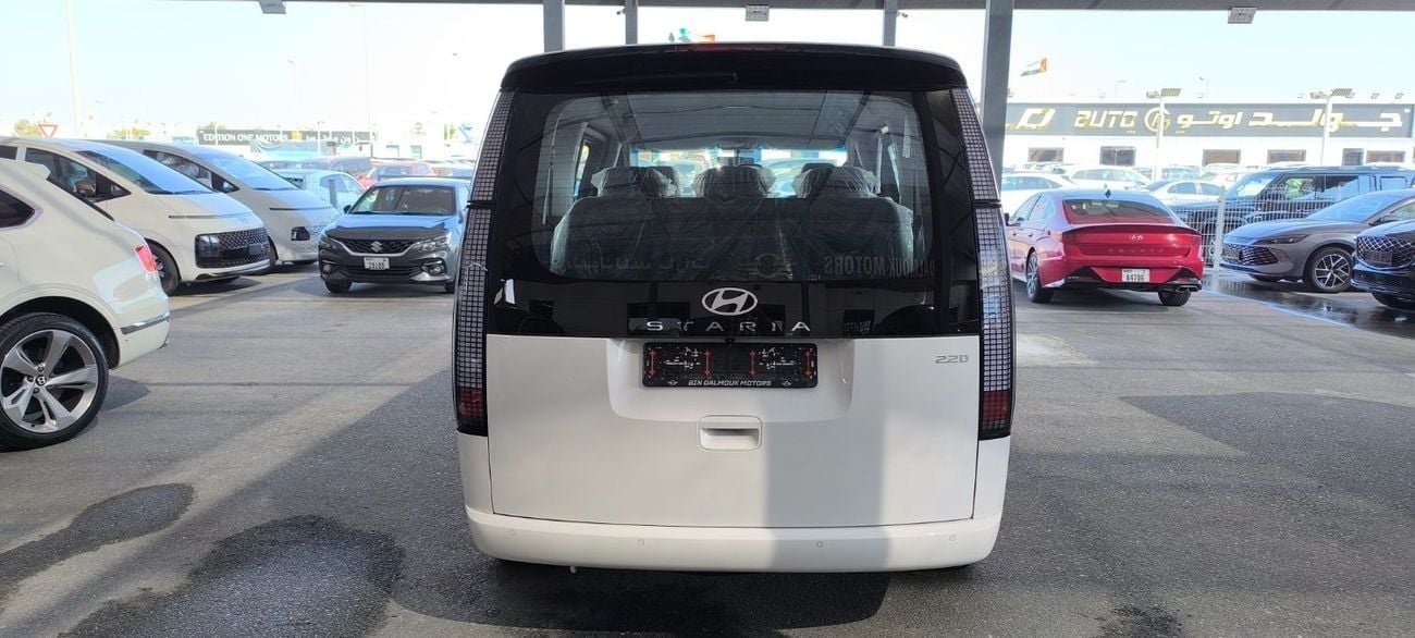 هيونداي ستاريا STARIA 2.2L DIESEL 11 SEATER PRESTIGE