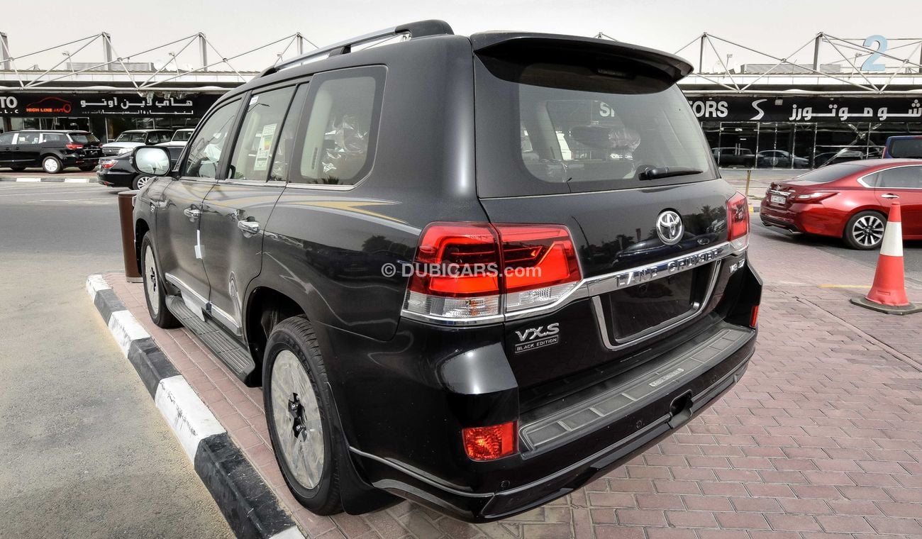 Toyota Land Cruiser VXS V8 5.7L Black Edition