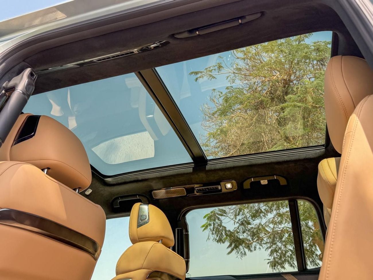 بي واي دي ليوبارد 8 Smart and Brave Flagship Edition (7 Seats)