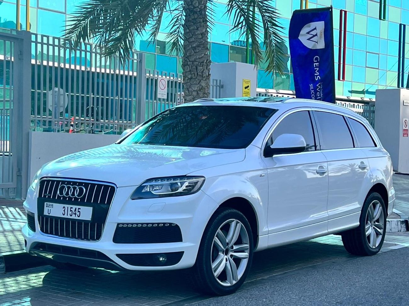 Used Audi Q7 2011 for sale in Dubai 636661