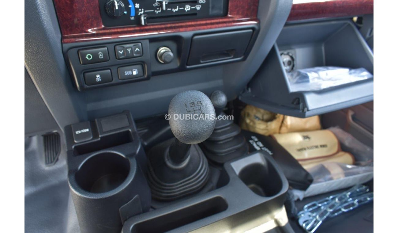 تويوتا لاند كروزر بيك آب CRUISER 79 SINGLE CAB PICKUP LX V6 4.0L PETROL MANUAL TRANSMISSION