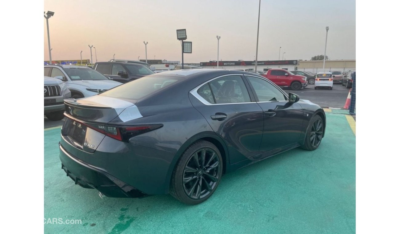 لكزس IS 300 f- sport // IS 300 // MODEL 2023