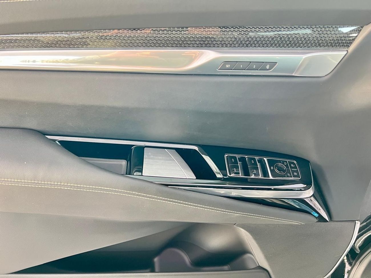 Cadillac Escalade Escalade-V 6.2L