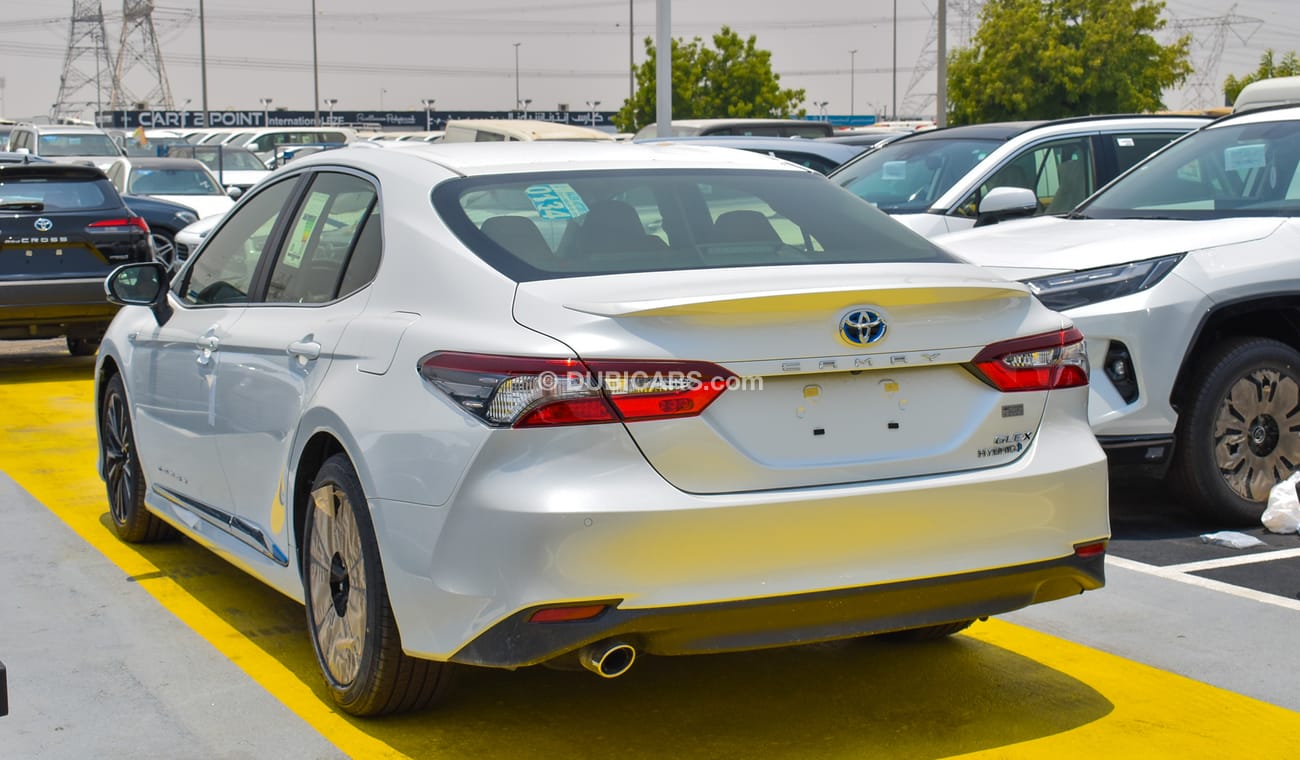 تويوتا كامري GLE X 2.5L Hybrid