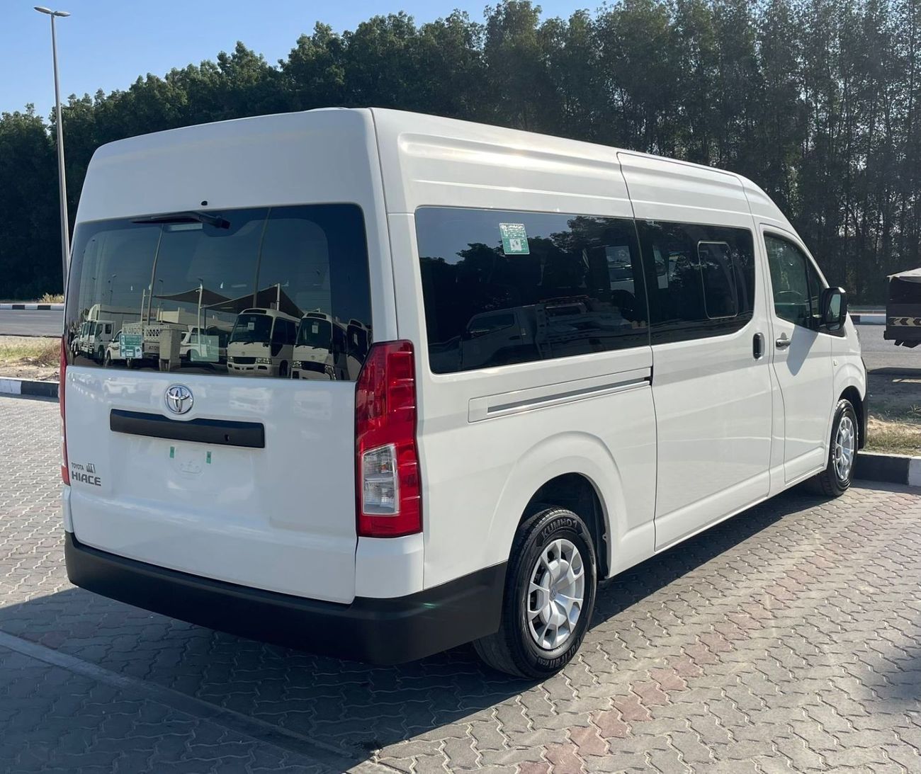 Toyota Hiace GLS - High Roof