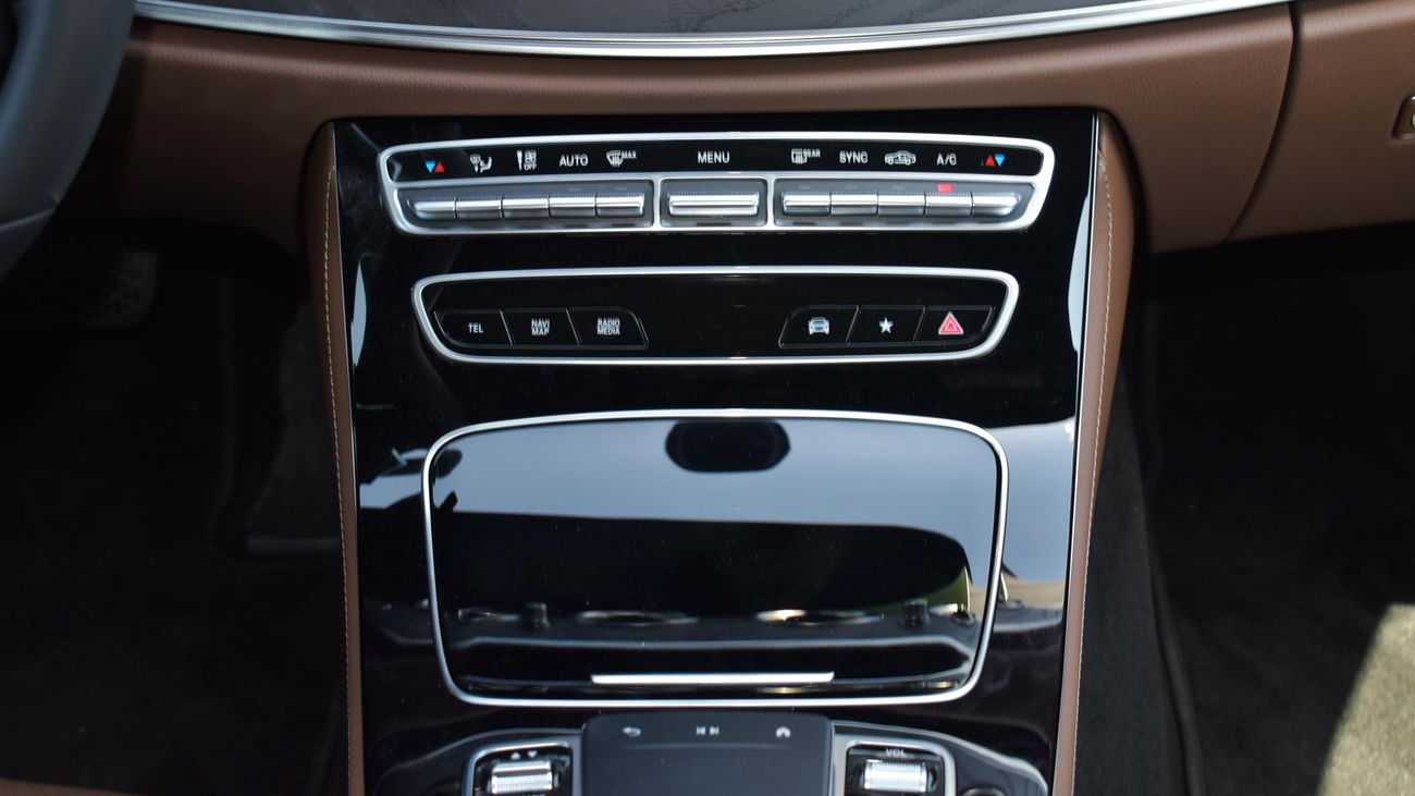 Mercedes-Benz E200 | Exclusive | 2022 | Brand New