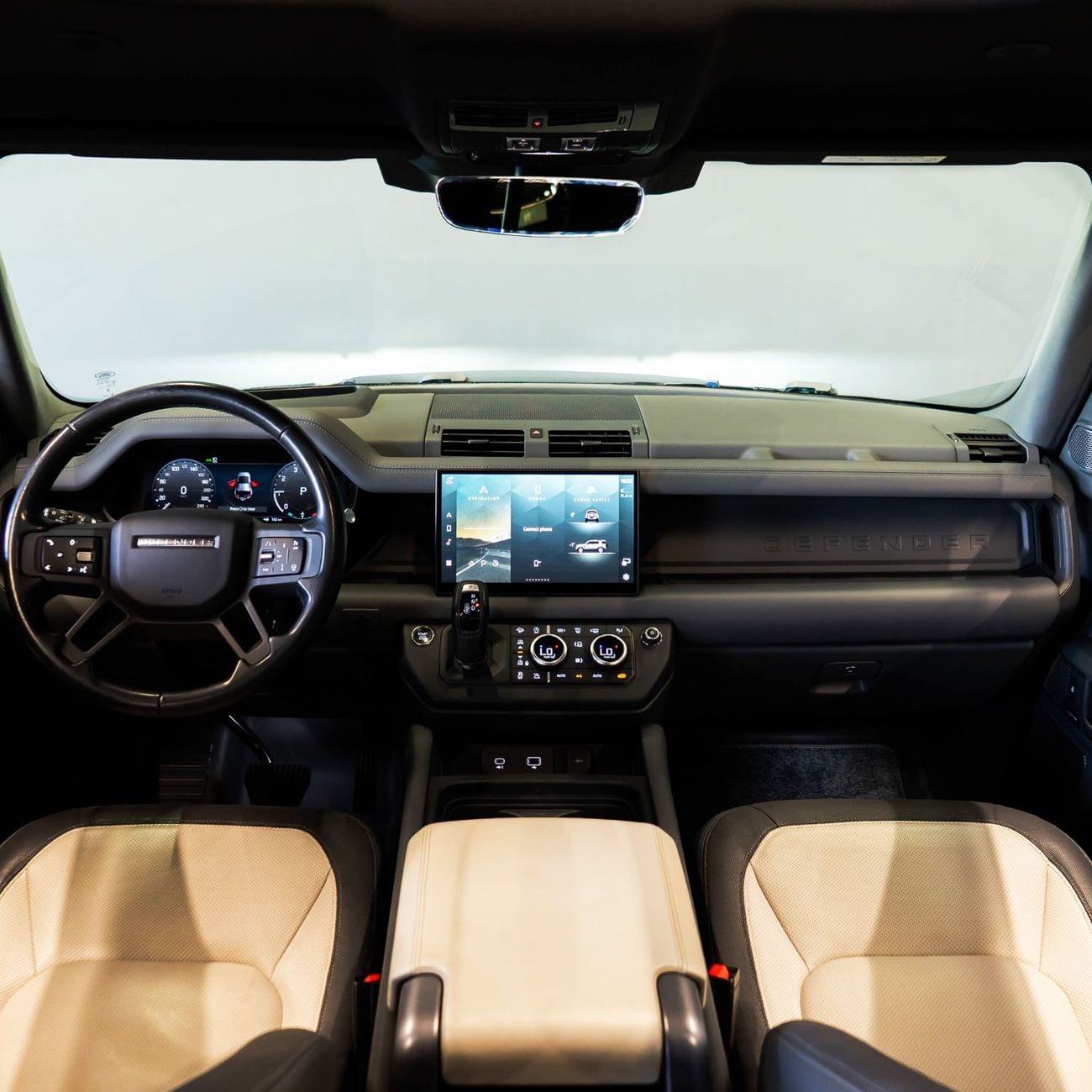 Land Rover Defender 110 X-DYNAMIC HSE P400 AED 4,599 pm  • 0% Downpayment • Defender X-Dynamic P400 HSE • 1 Year Warranty