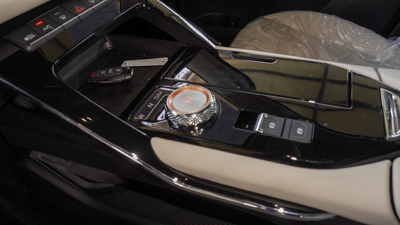 هافال H6 ACTIVE PLUS 2.0L (For Local Plus 10%)