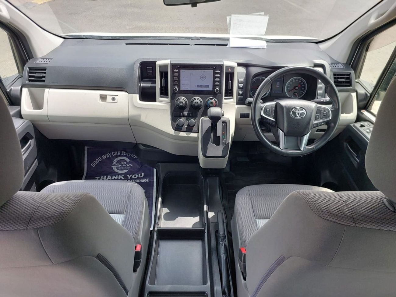 Toyota Hiace TOYOTA HIACE COMMUTER VAN RHD 2020 MODEL 2.8 L DIESEL AUTOMATIC(PM16665)