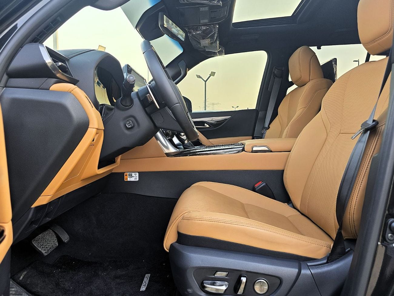 لكزس LX 600 SIGNATURE