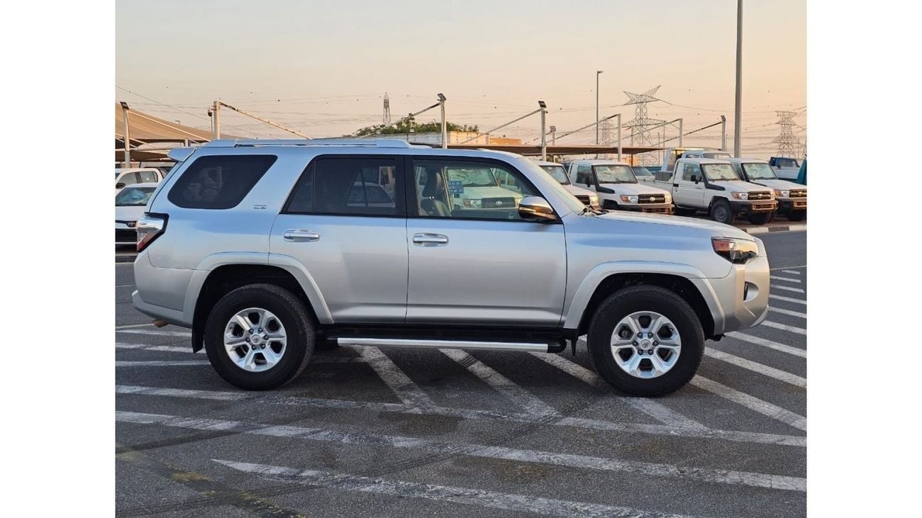 Toyota 4Runner 2018 Toyota 4Runner SR5 Premium 4x4 -4.0L - V6  AWD Full Option - / Export Only