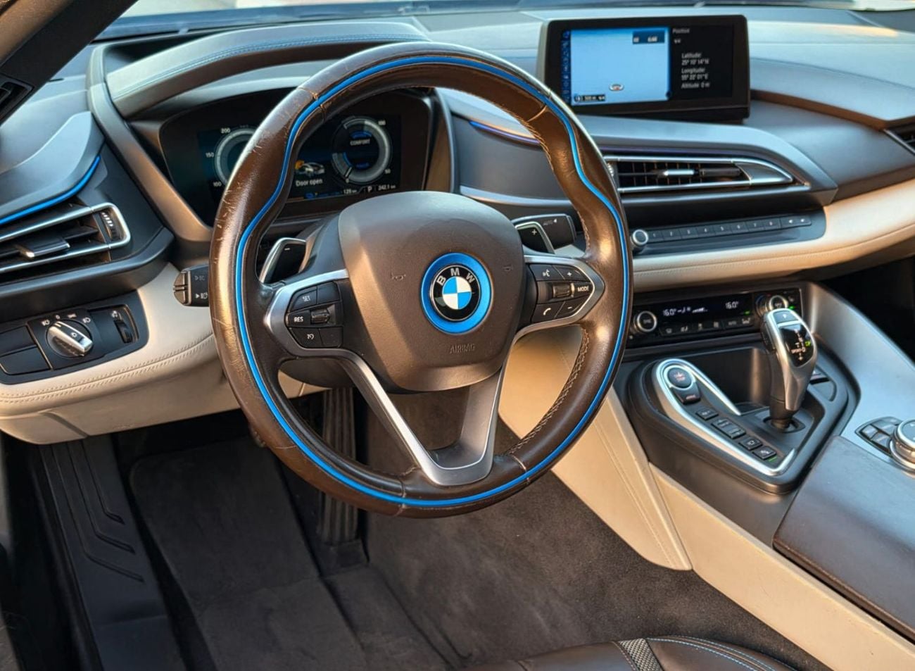 BMW i8 STD BMW i8 Coupe 2015 | Plug-in Hybrid | futuristic Design