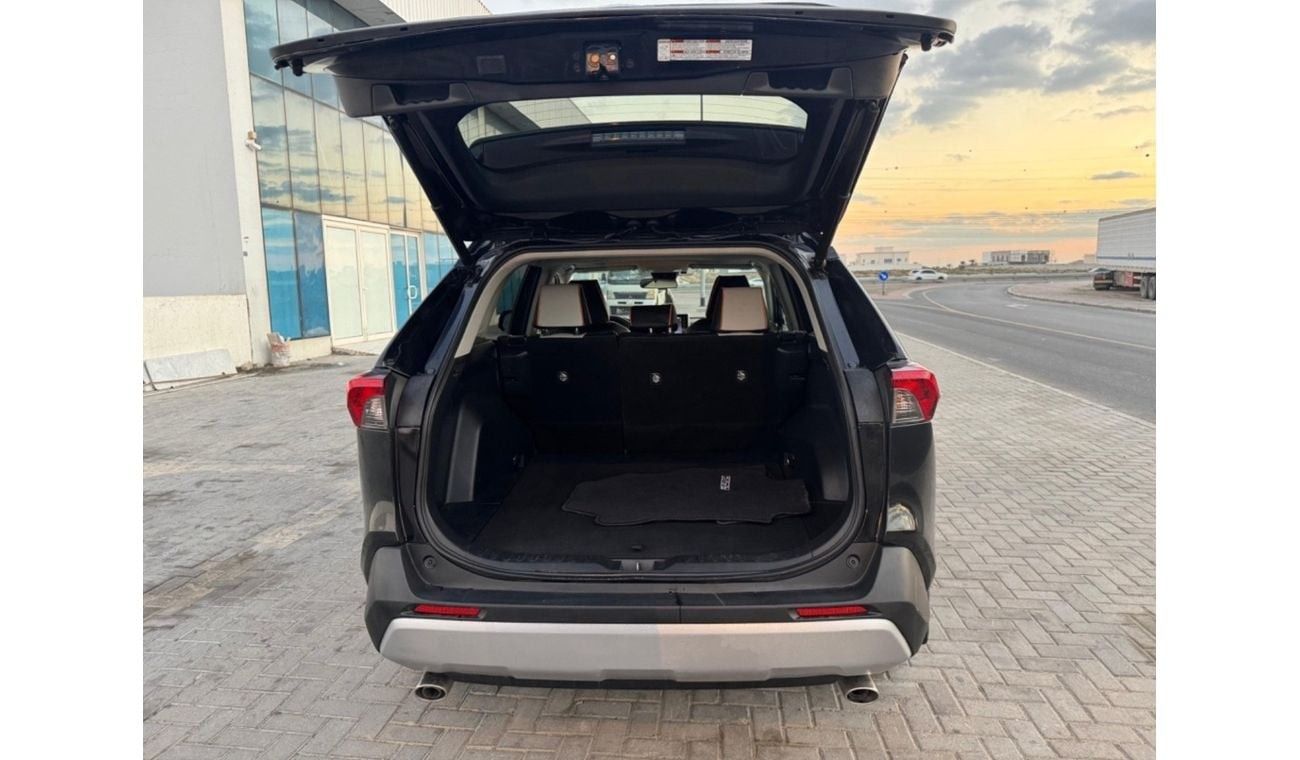 تويوتا راف ٤ 2020 HYBRID KEYLESS FULL OPTION 4WD CANADA SPEC