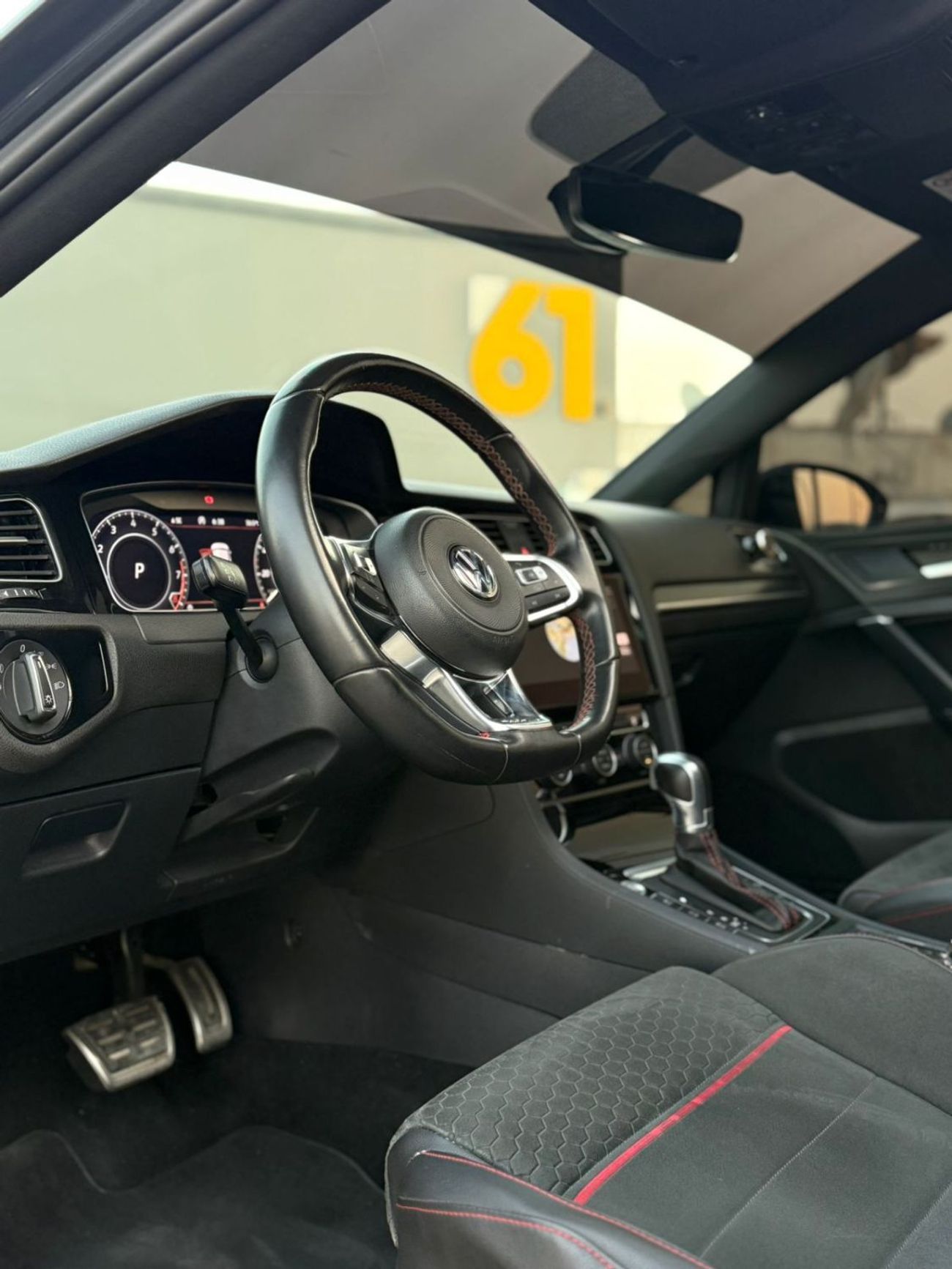 Volkswagen Golf GTI SEL 2.0T