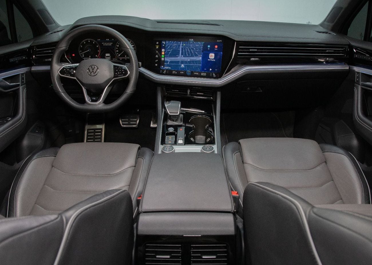 فولكس واجن طوارق R-Line 3.0L AWD