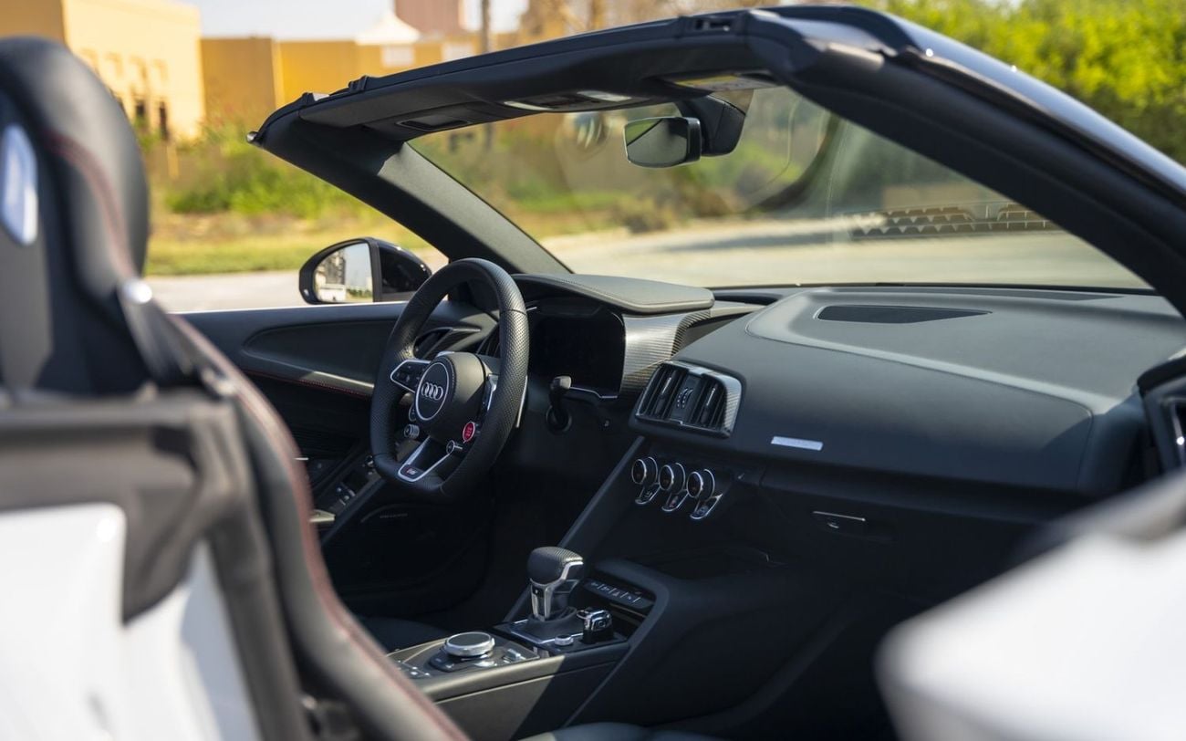 Audi R8 Spyder FSI 4.2L (420 HP) Audi R8 2024 Imported