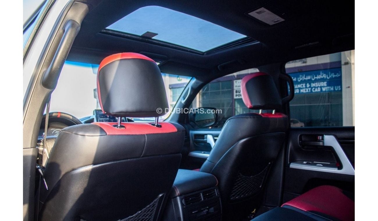 تويوتا لاند كروزر VXR