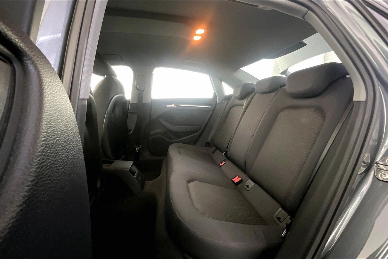 أودي A3 30 TFSI | شامل الضمان | 0 ﺪﻔﻋﺓ ﺃﻮﻟﻯ