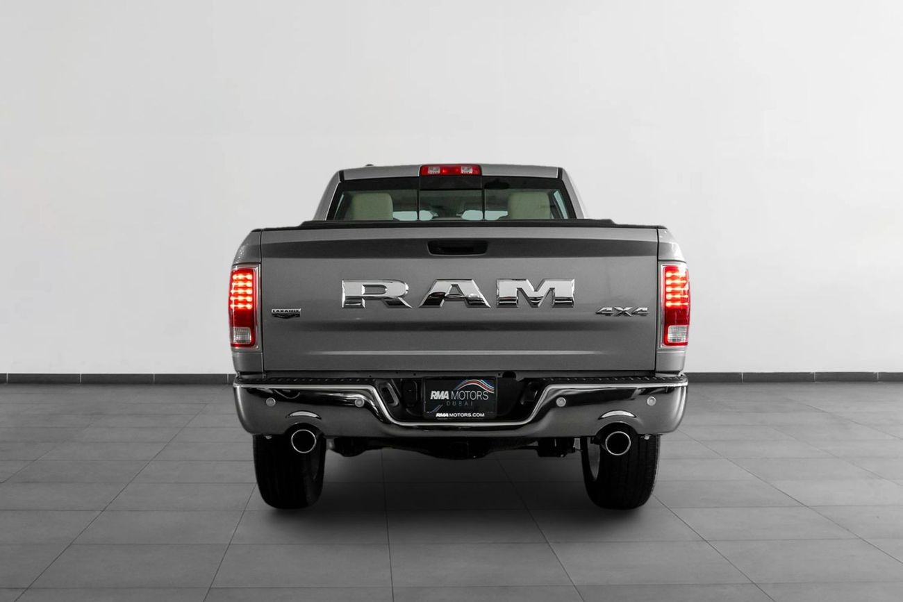 RAM 1500 2020 Dodge Ram Laramie Double Cab / Dodge Warranty & Service Contract