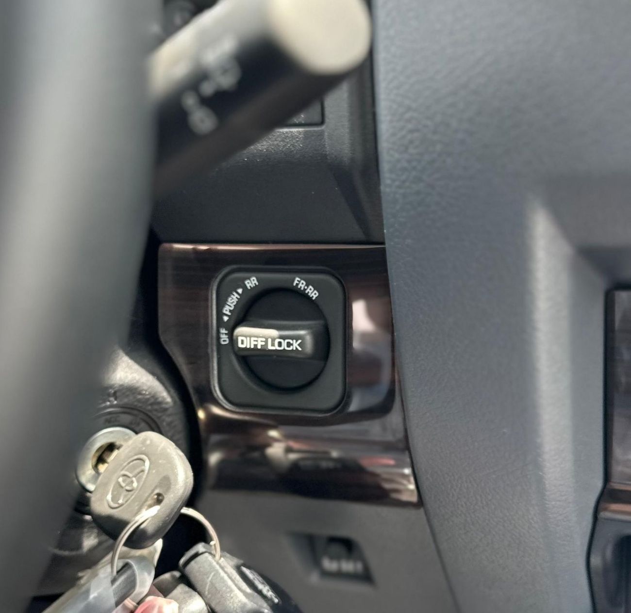 Toyota Land Cruiser 70 Export Only Toyota LC76 4.0L Petrol Manual 2025 Model